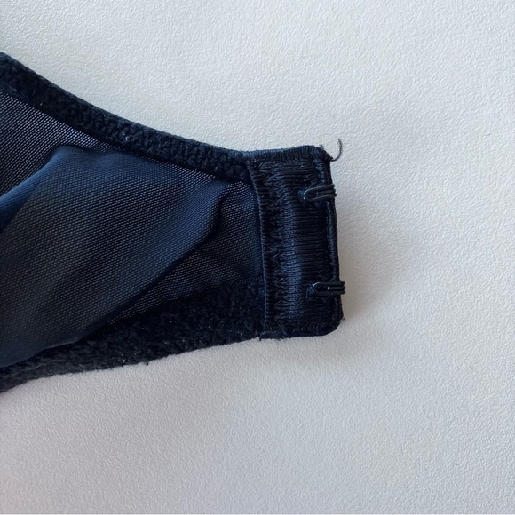 Victoria's Secret Black&White Floral Lace Bra With Bow Detail Women’s Size 38C - Picture 11 of 15